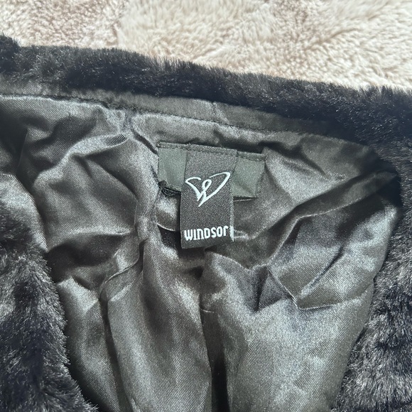 Windsor Fuzzy Jacket - Picture 2 of 3